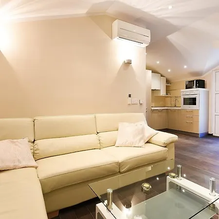 Apartments Villa Zlatko Zadar Rum bild
