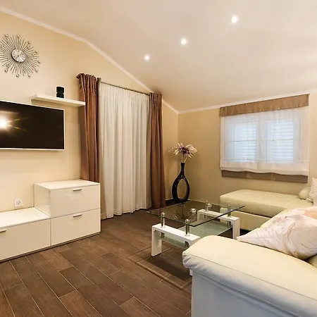 Apartments Villa Zlatko Zadar Rum bild