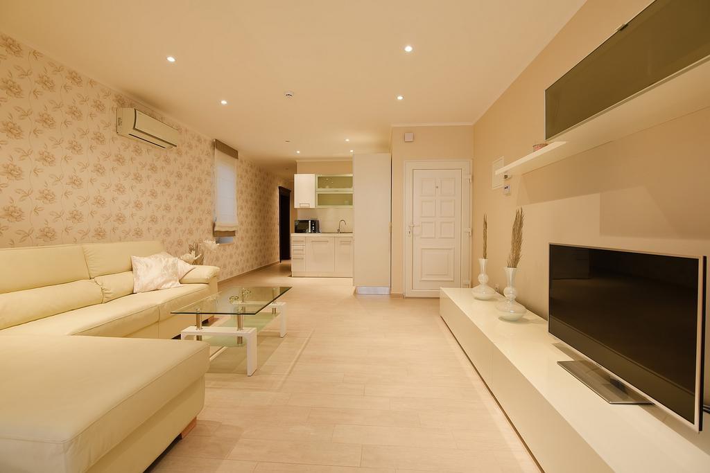Apartment Zlatko *